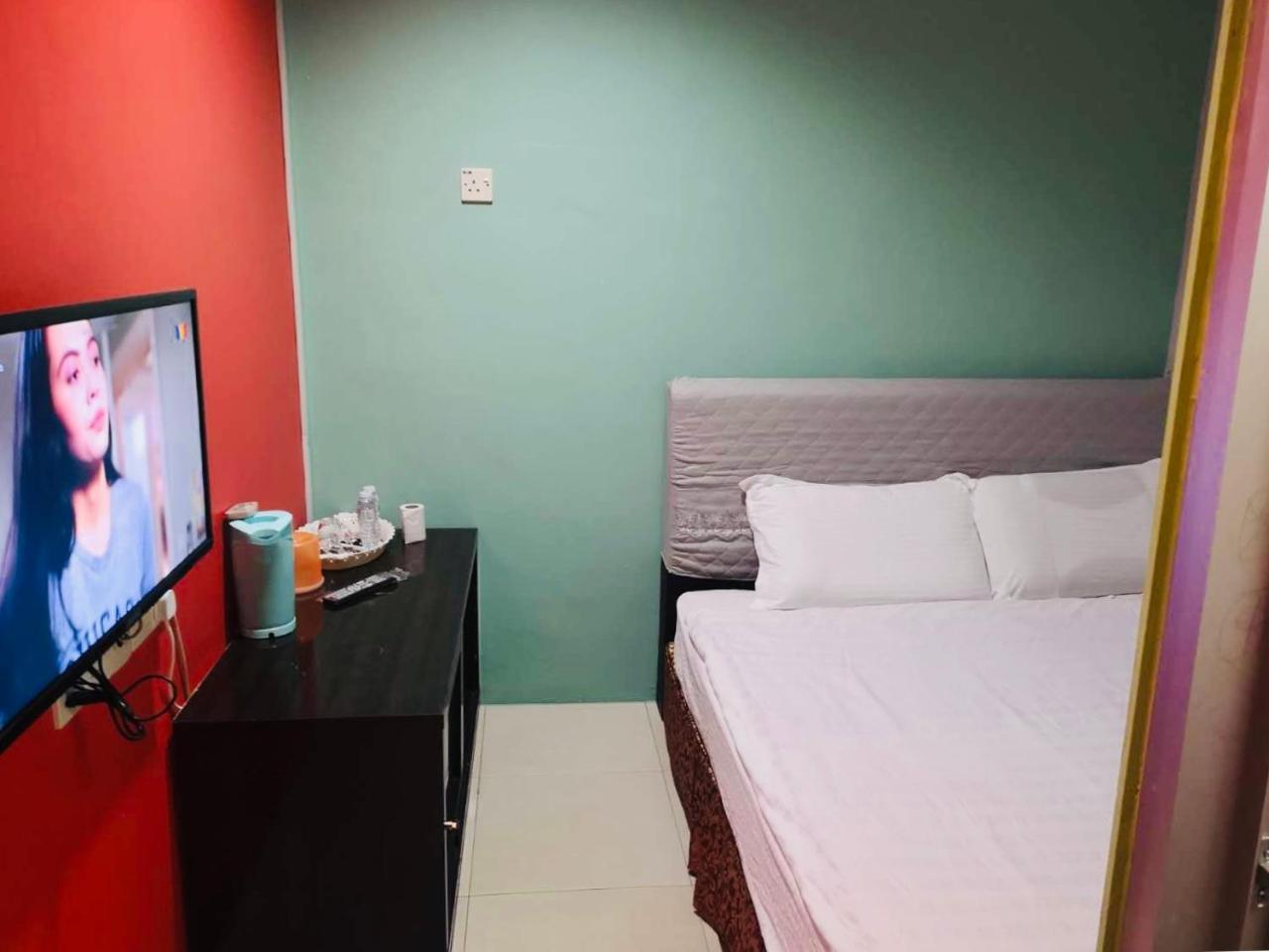 Home Inn Hotel Hotel